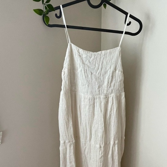 Princess Polly cream maxi dress
Size: US2 / UK6 - Picture 5 of 7